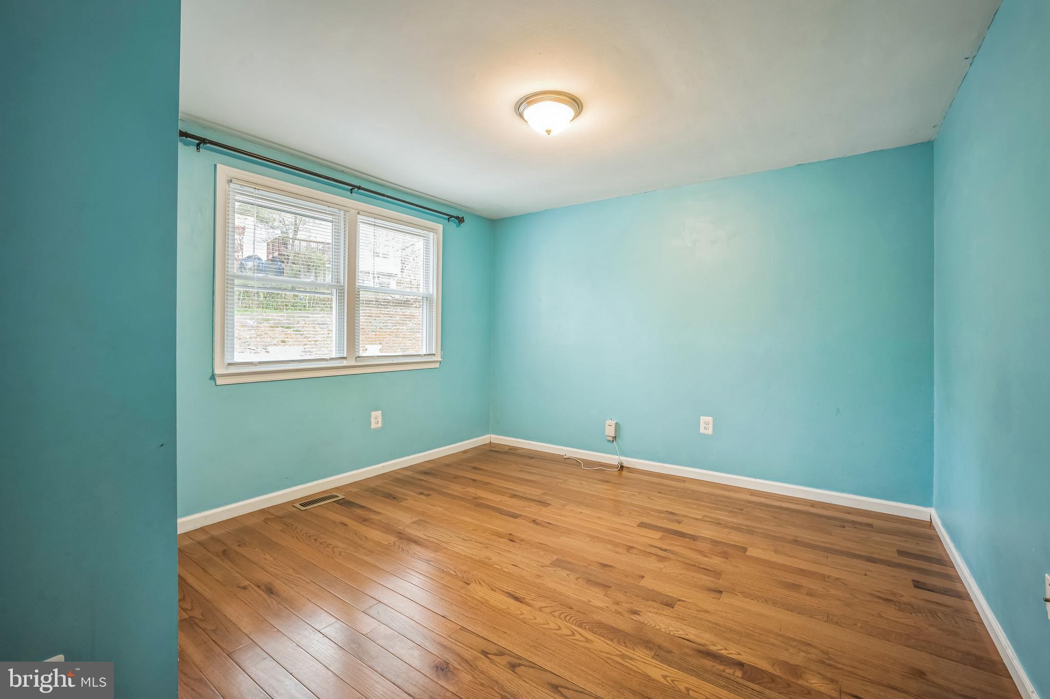 DALE CITY - Residential Lease