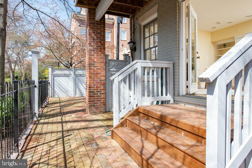 FORDS LANDING - Residential