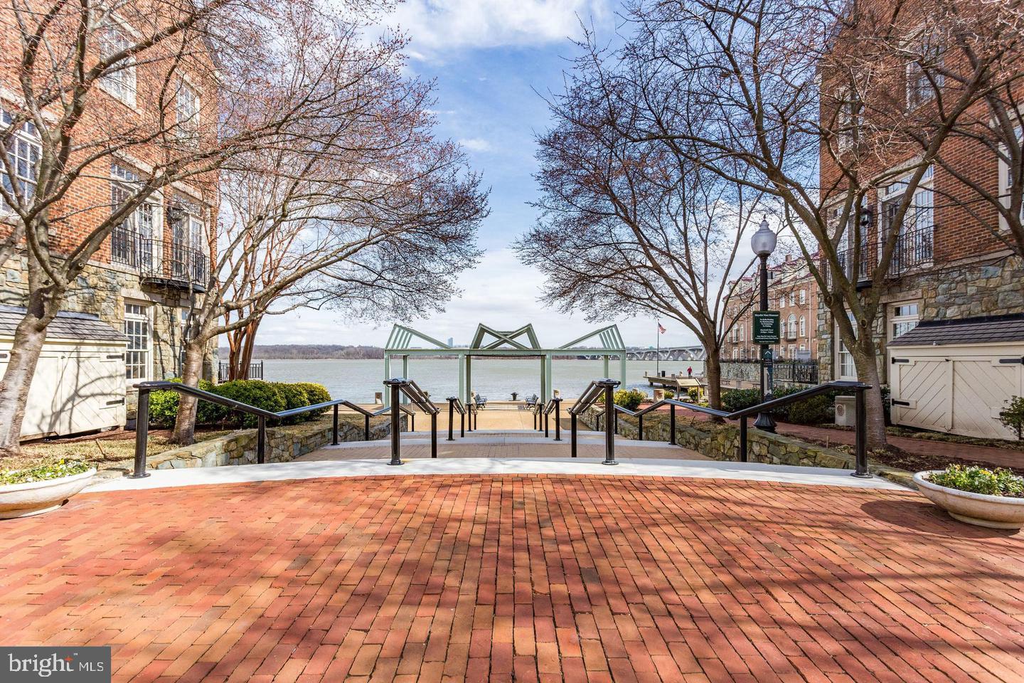 FORDS LANDING - Residential