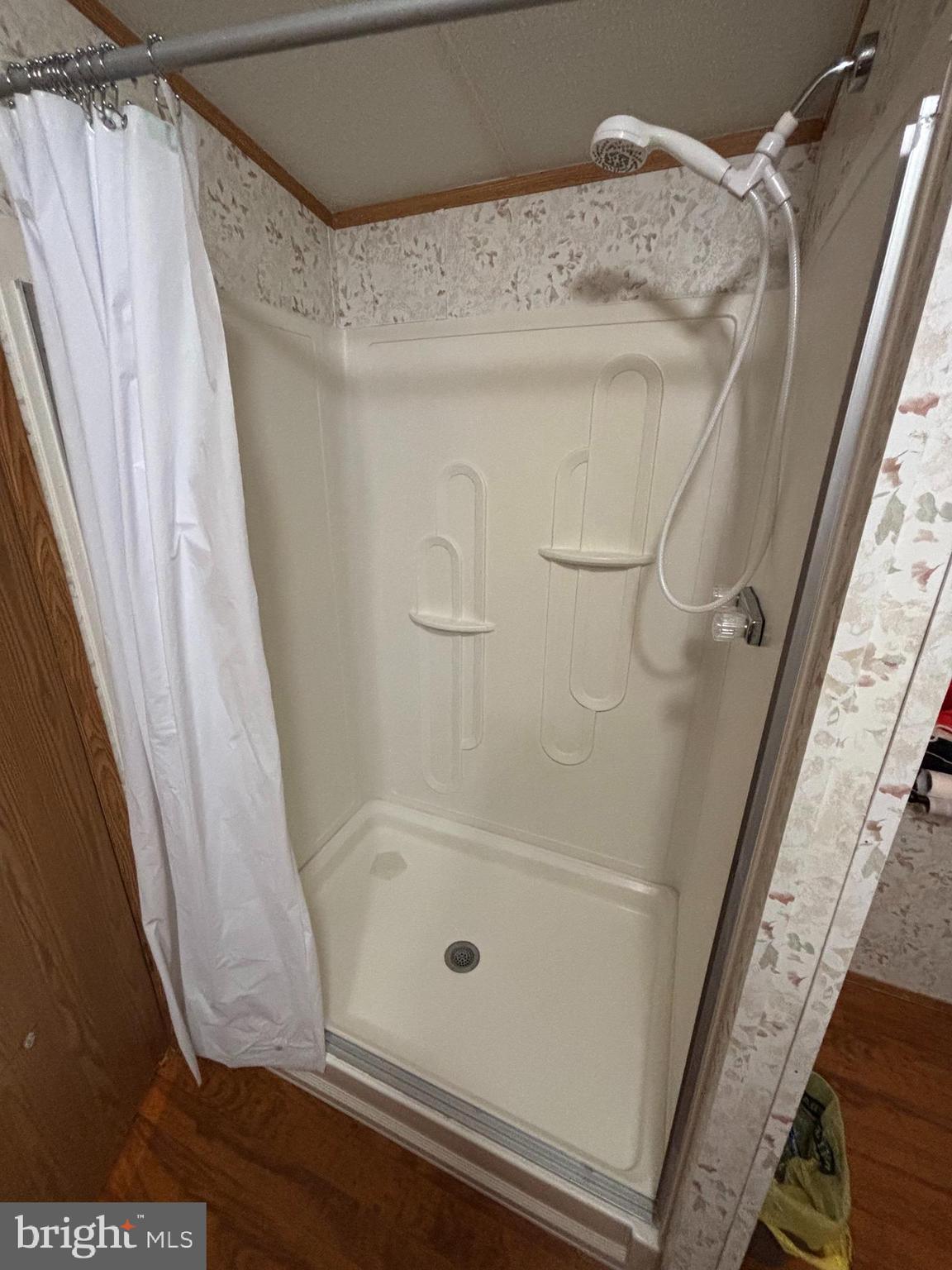 PENNWOOD CROSSING - Residential