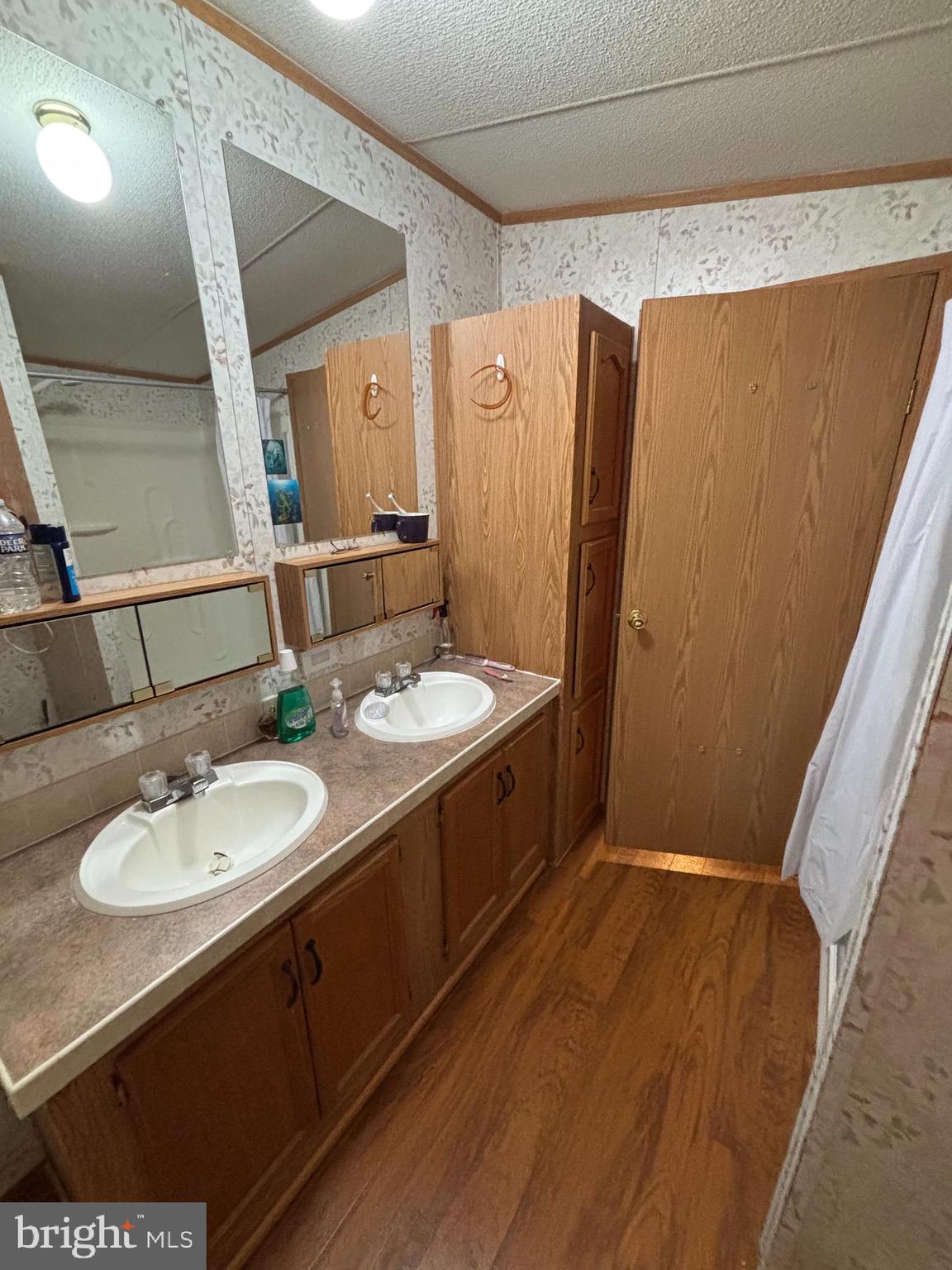 PENNWOOD CROSSING - Residential