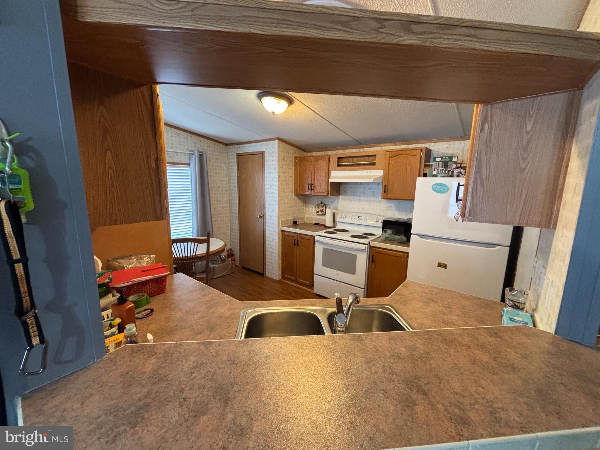 PENNWOOD CROSSING - Residential