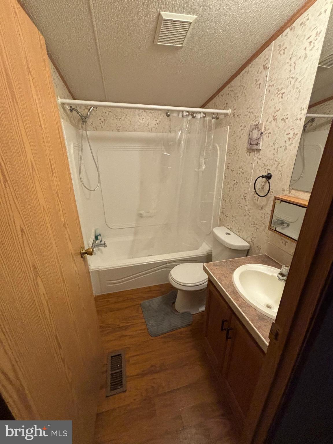 PENNWOOD CROSSING - Residential