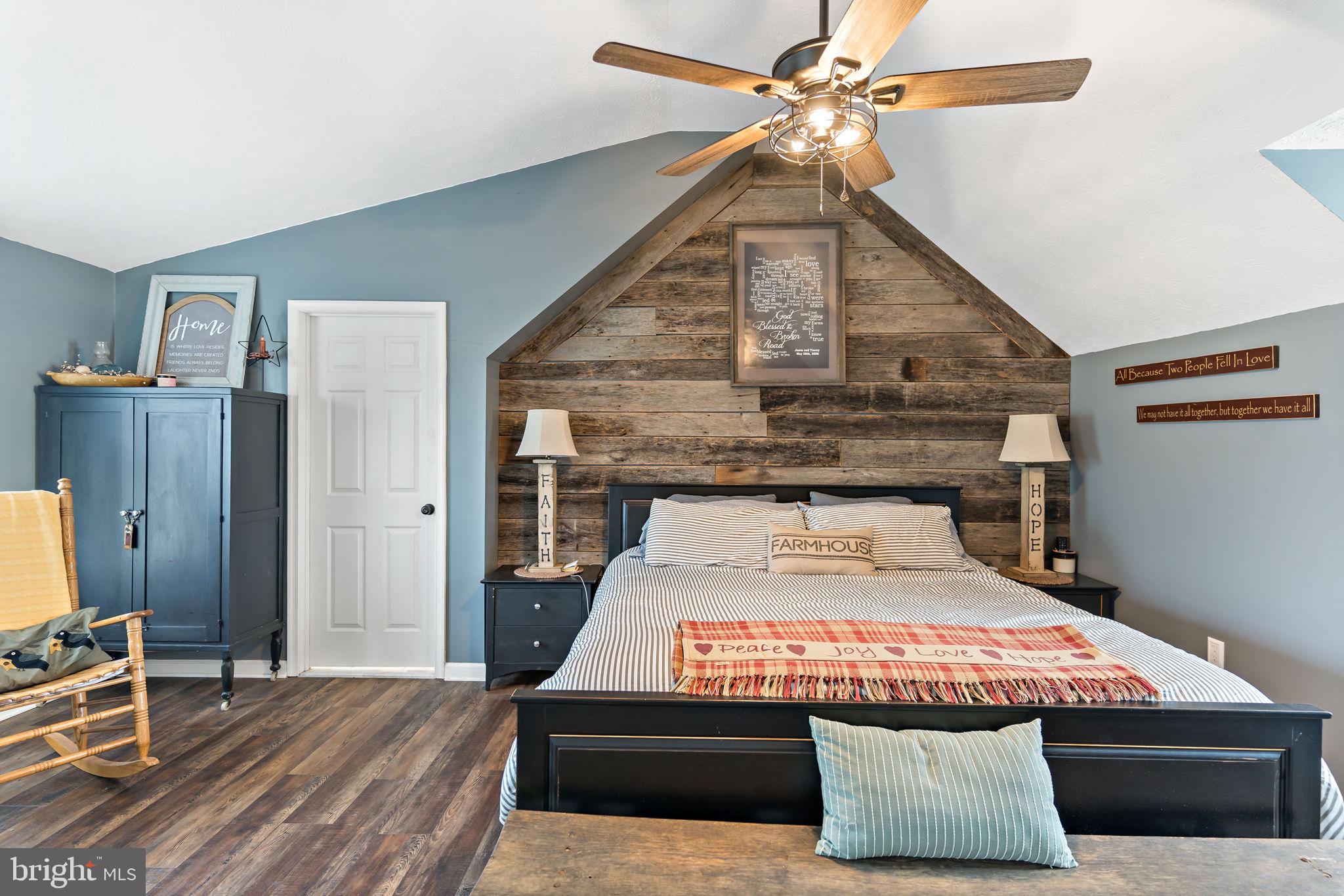 RIDGEWOOD MANOR - Residential