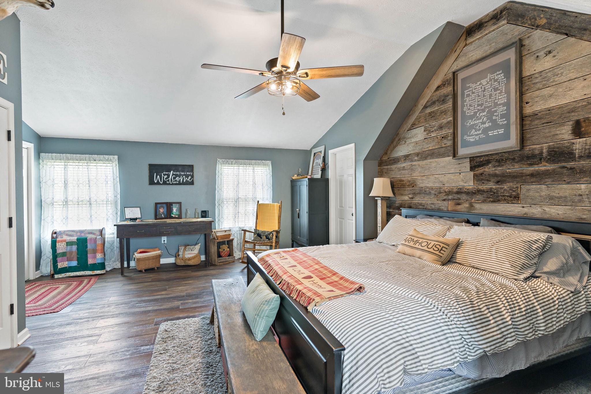 RIDGEWOOD MANOR - Residential