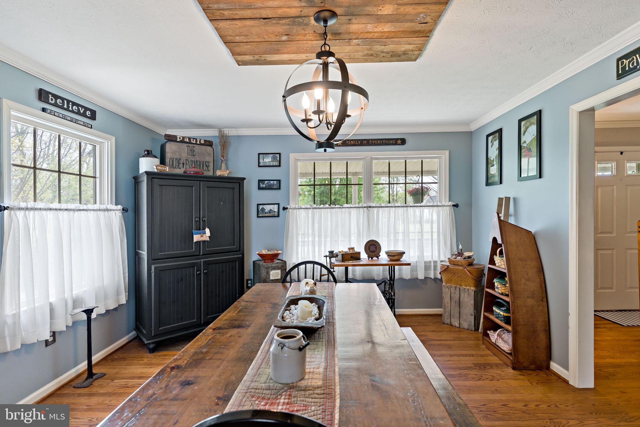 RIDGEWOOD MANOR - Residential