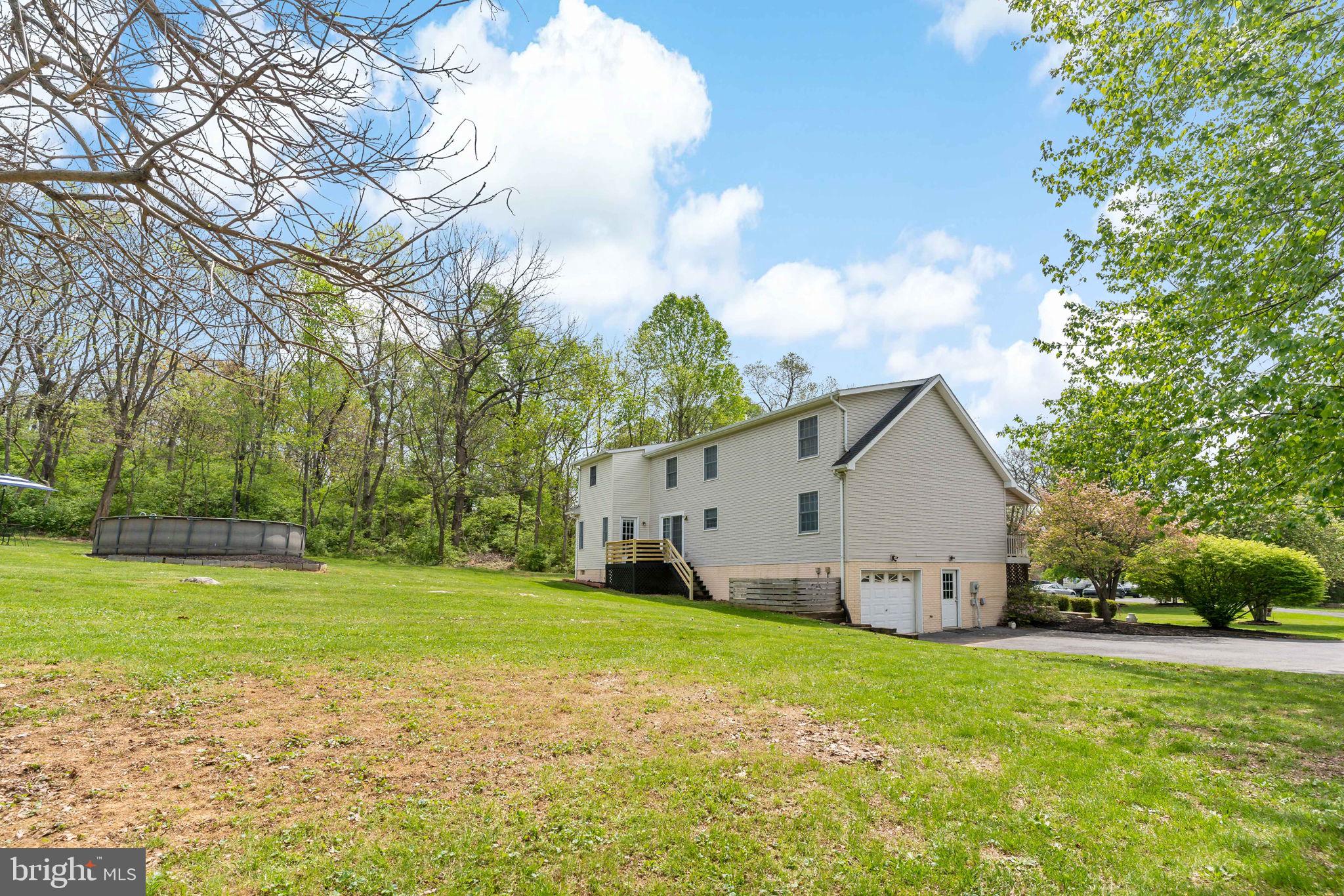 RIDGEWOOD MANOR - Residential