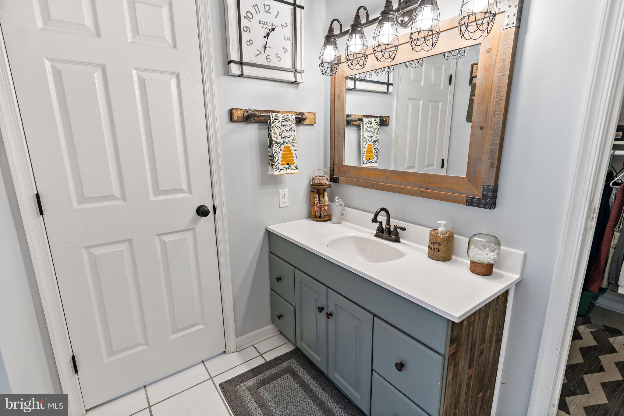 RIDGEWOOD MANOR - Residential