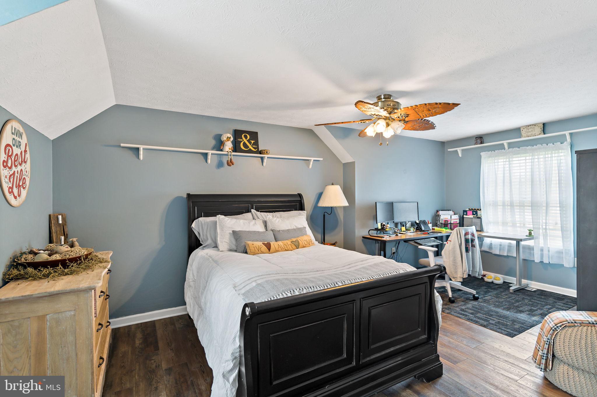 RIDGEWOOD MANOR - Residential