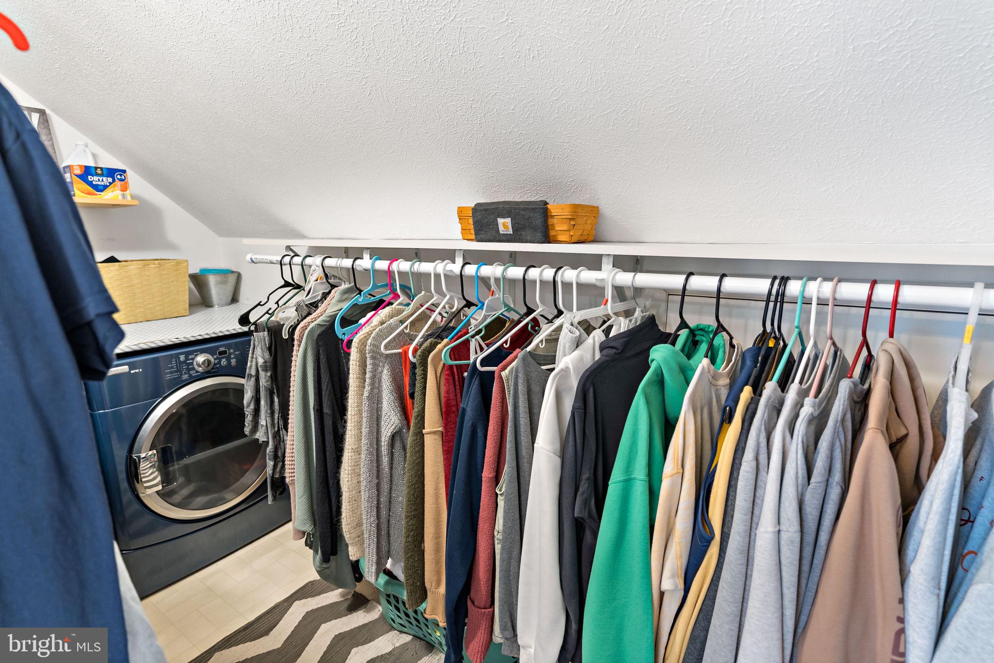 RIDGEWOOD MANOR - Residential