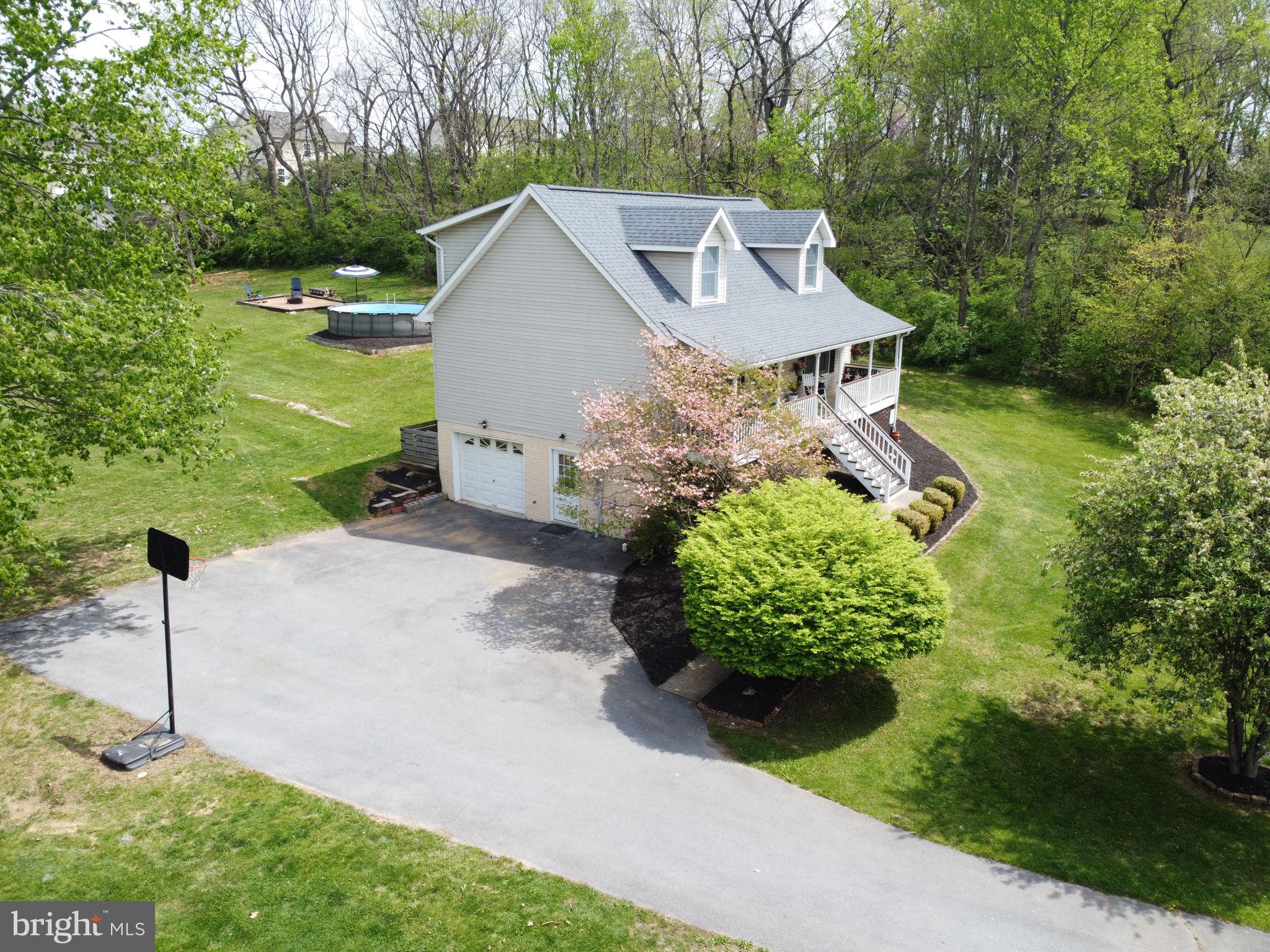 RIDGEWOOD MANOR - Residential