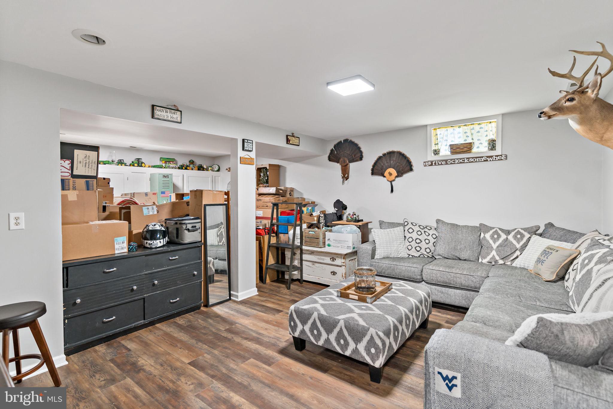 RIDGEWOOD MANOR - Residential