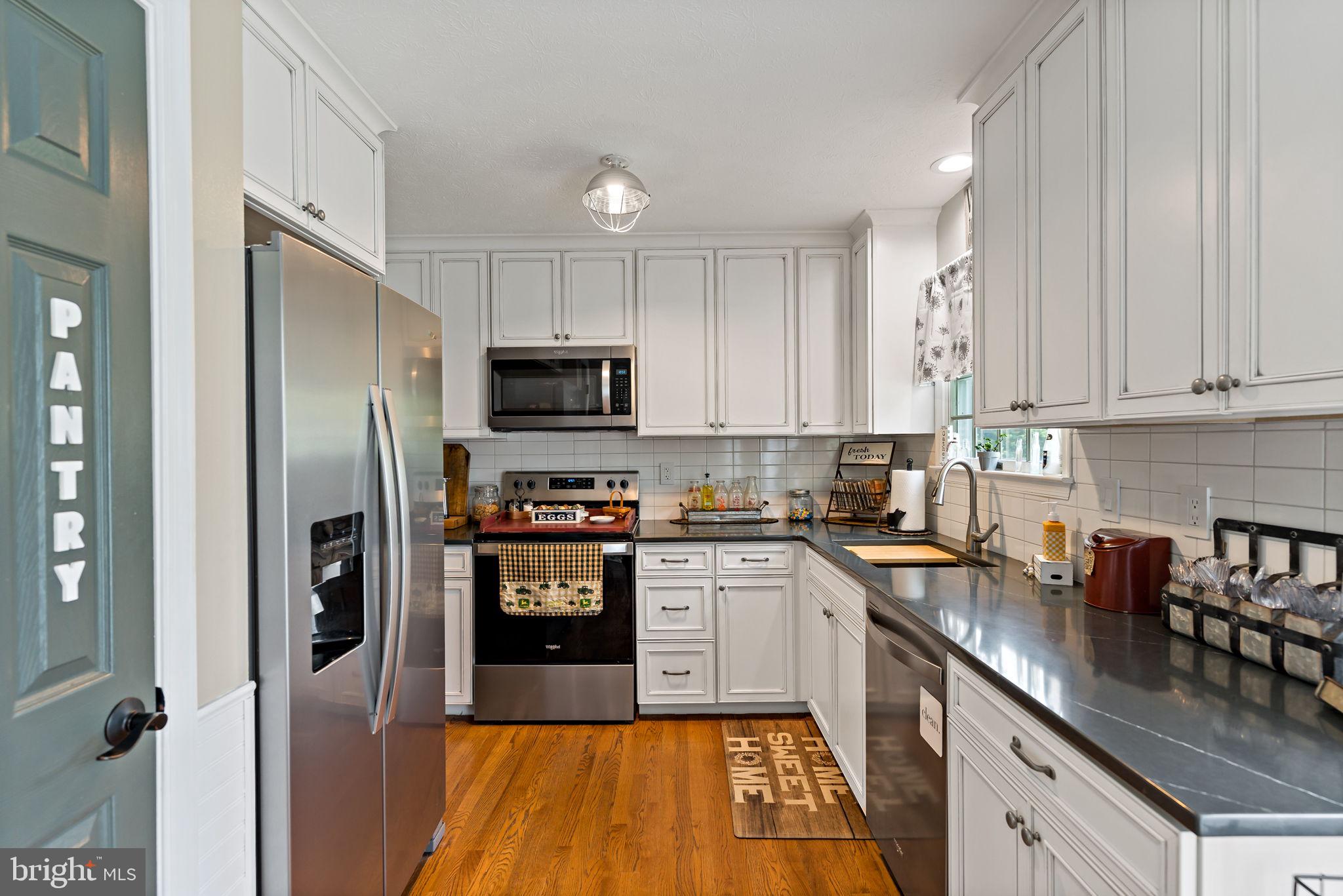 RIDGEWOOD MANOR - Residential