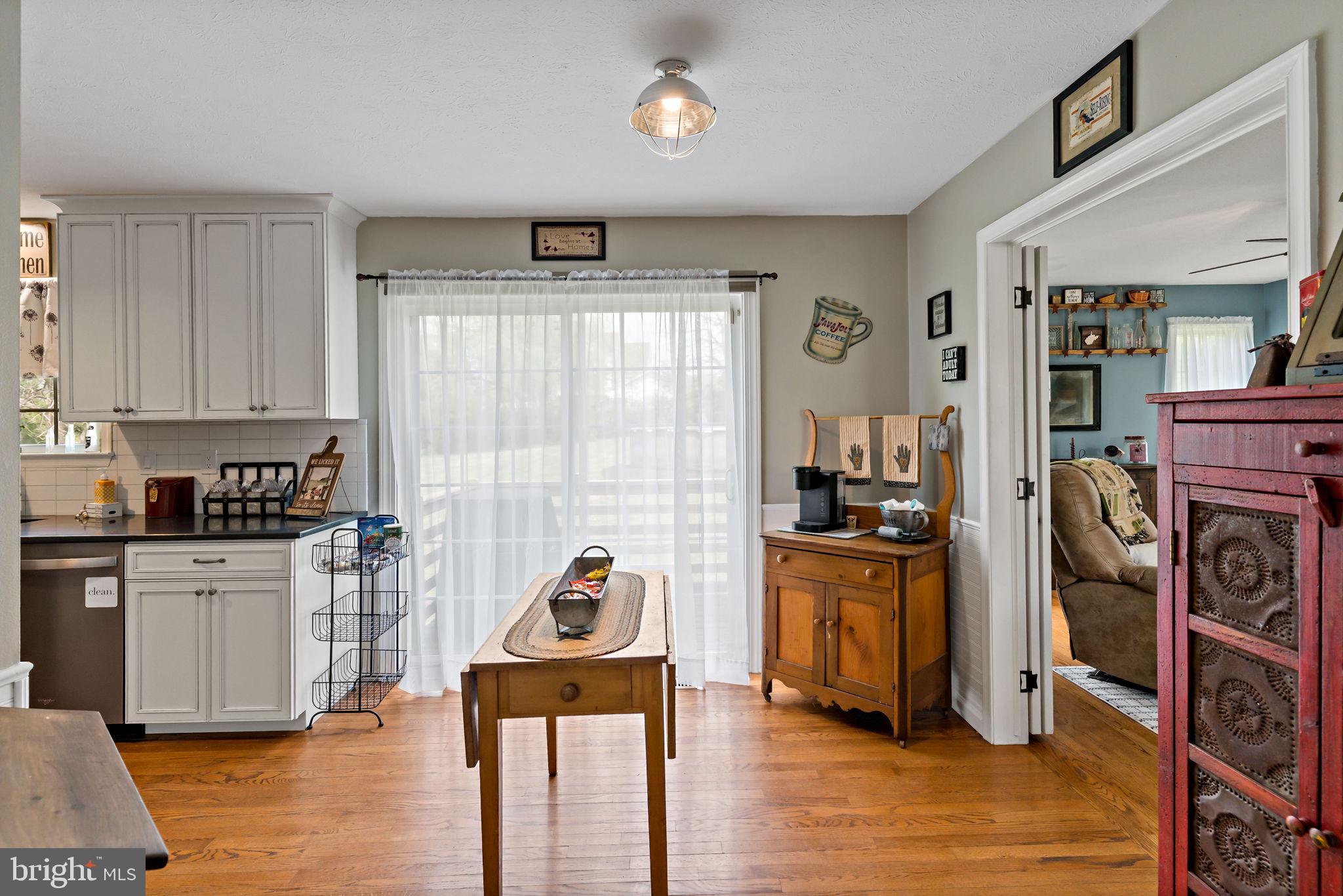 RIDGEWOOD MANOR - Residential