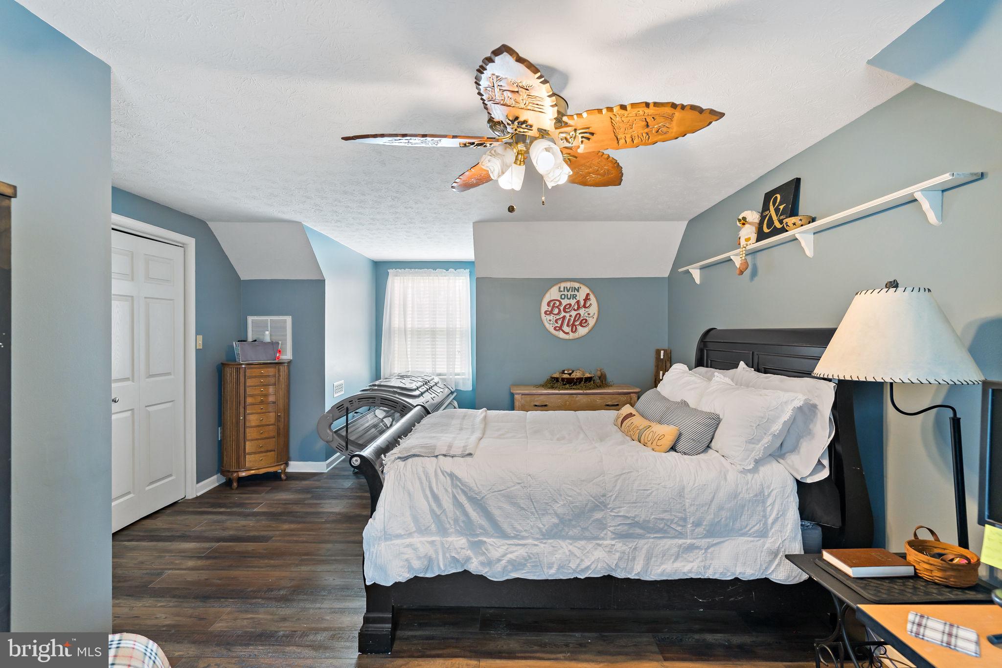 RIDGEWOOD MANOR - Residential