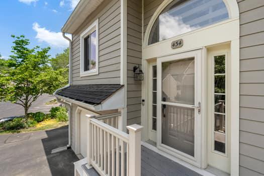 EARLES LAKE - Residential