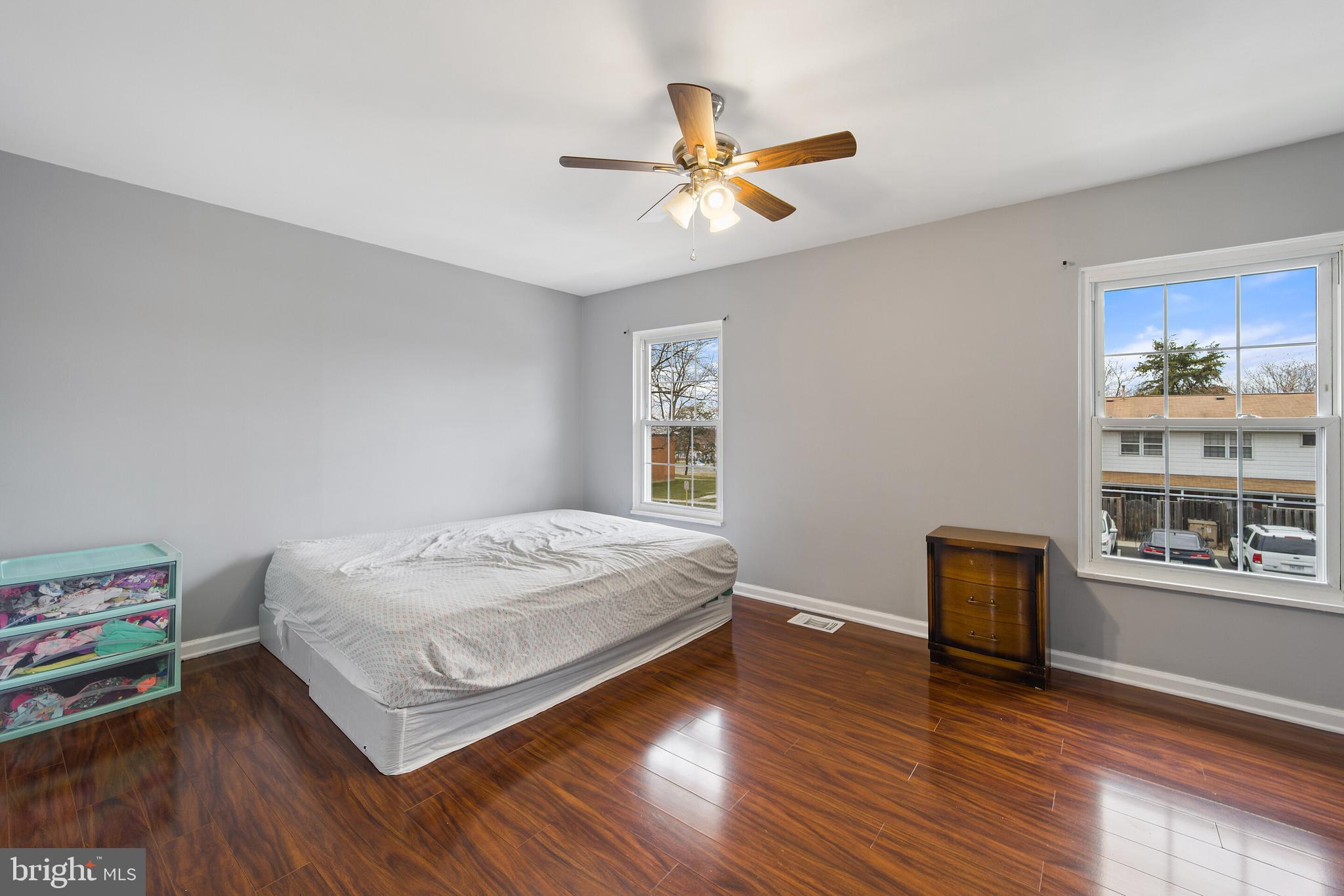 PEMBROOKE - Residential