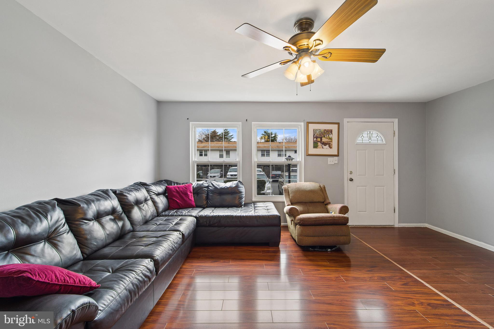 PEMBROOKE - Residential