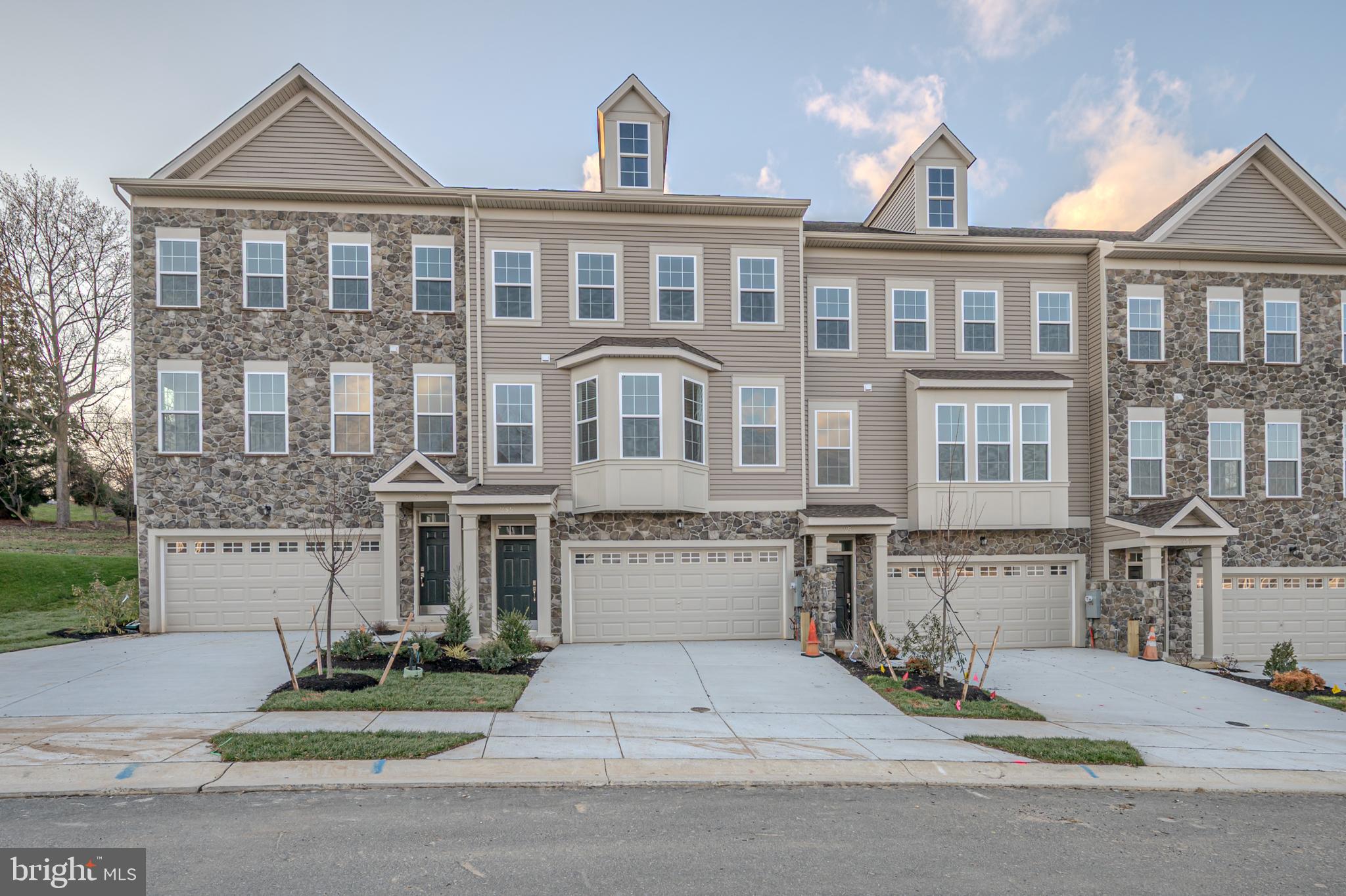 255 GROVE VIEW DRIVE