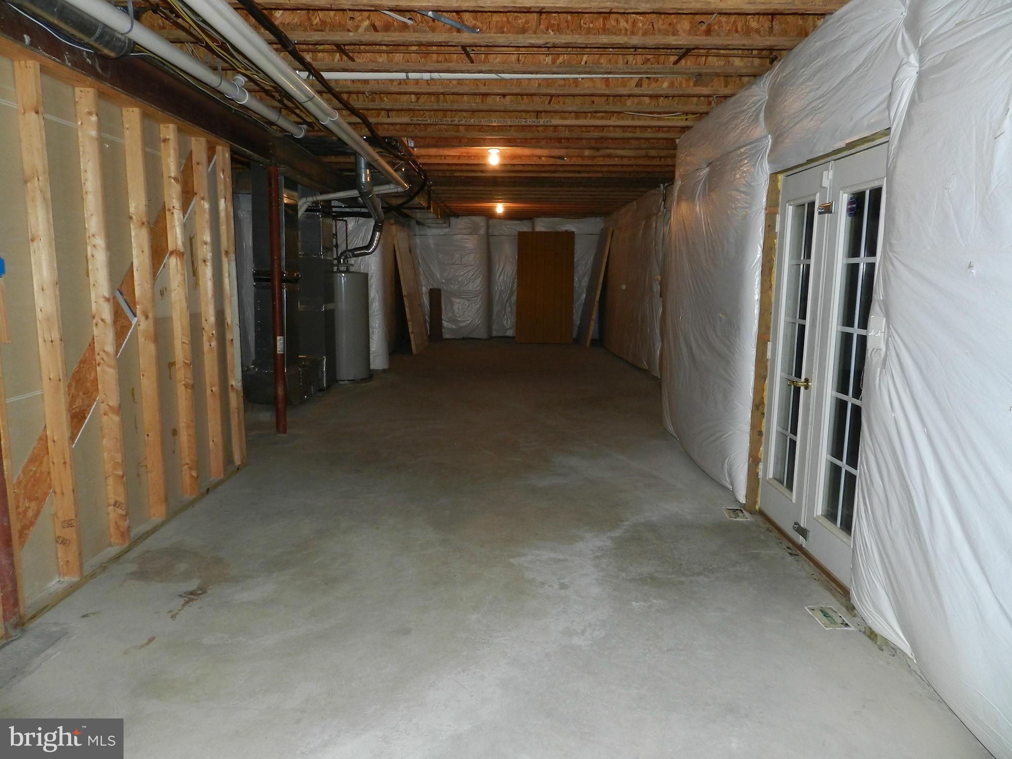 STONEWALL MANOR - Residential Lease