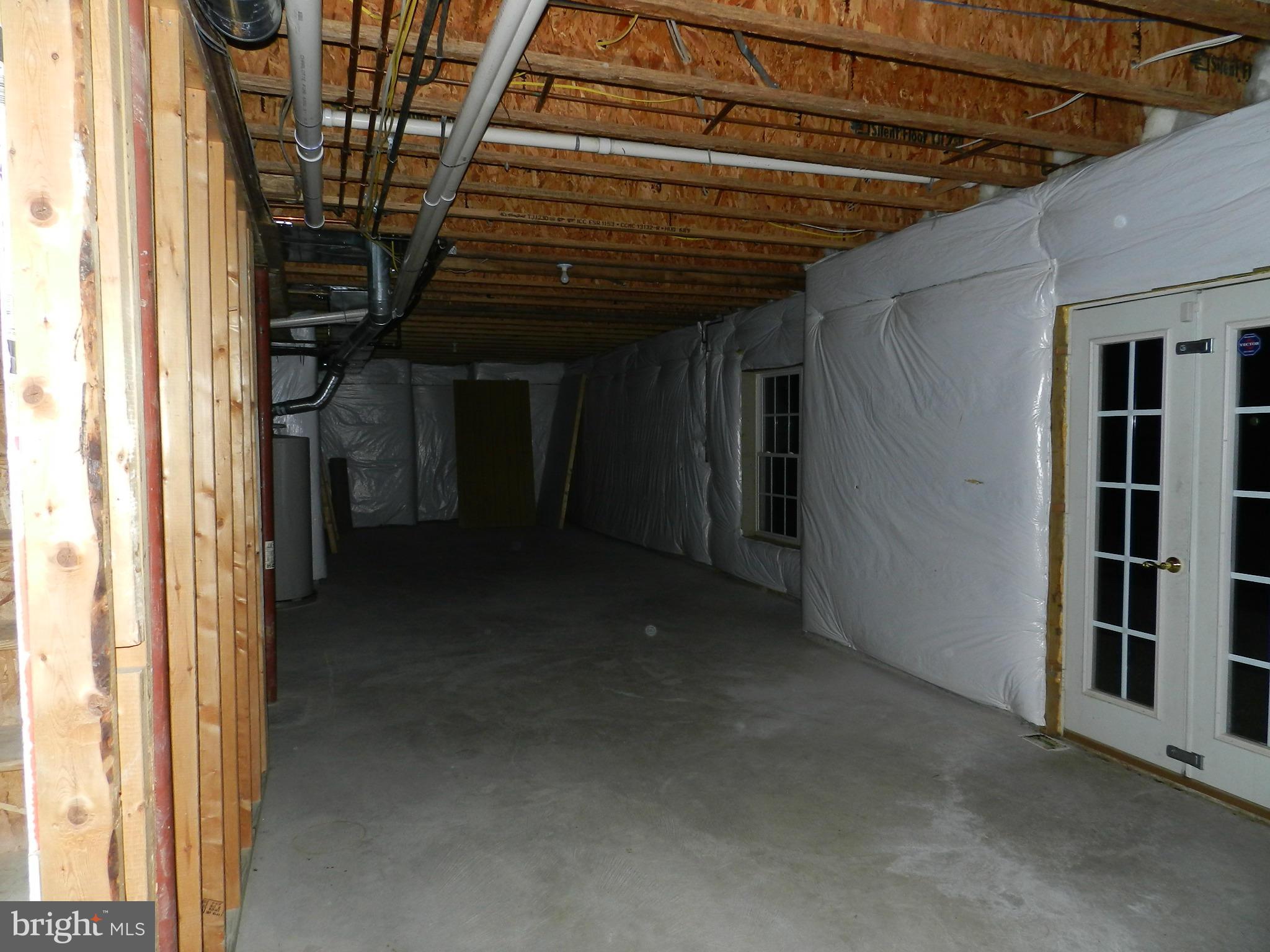 STONEWALL MANOR - Residential Lease