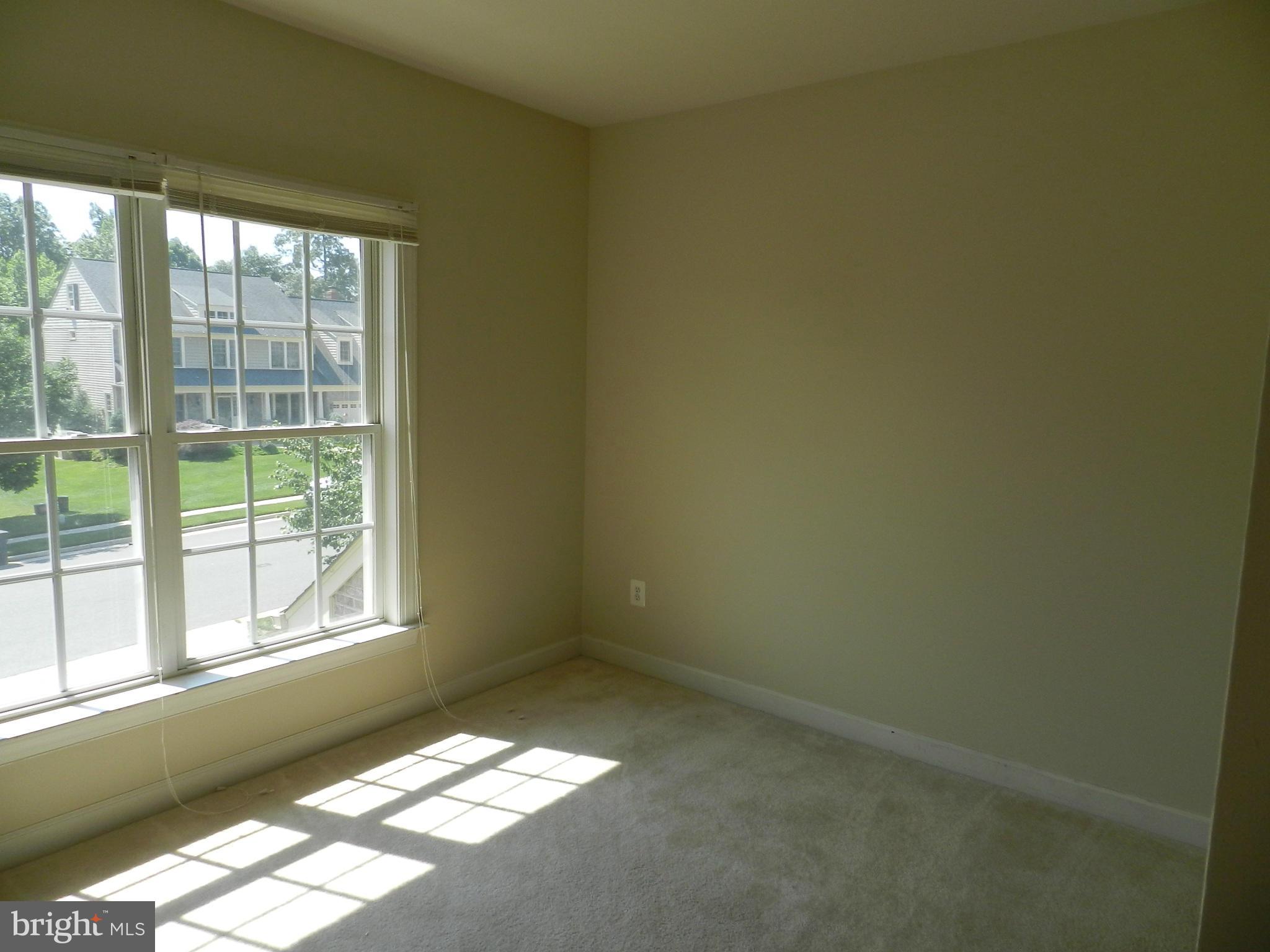 STONEWALL MANOR - Residential Lease