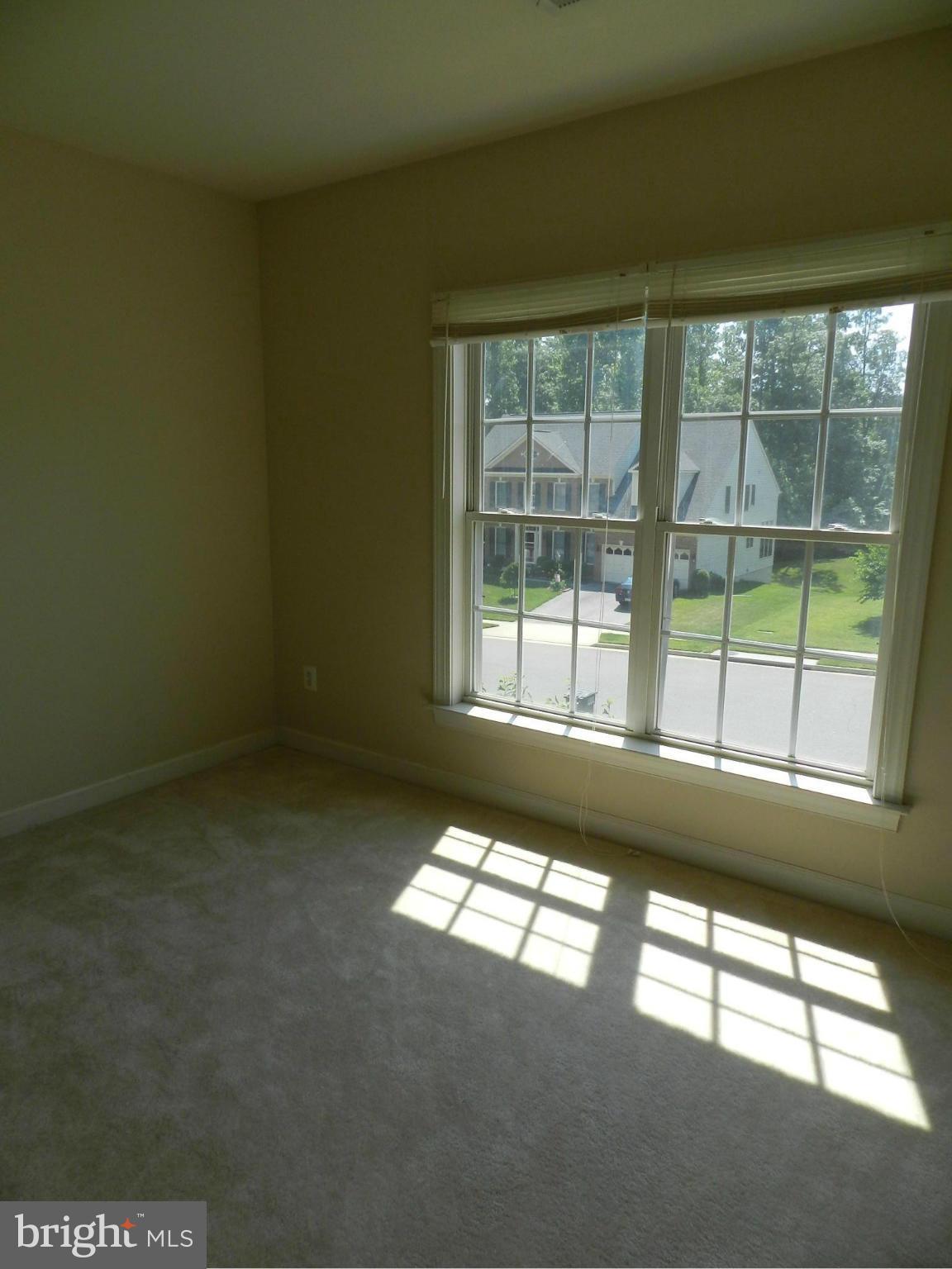 STONEWALL MANOR - Residential Lease