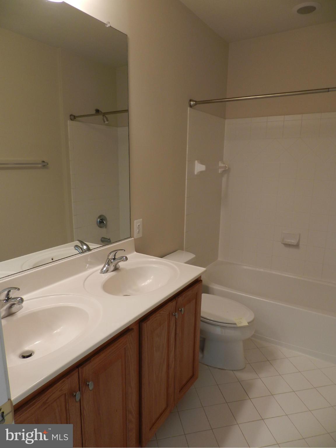 STONEWALL MANOR - Residential Lease