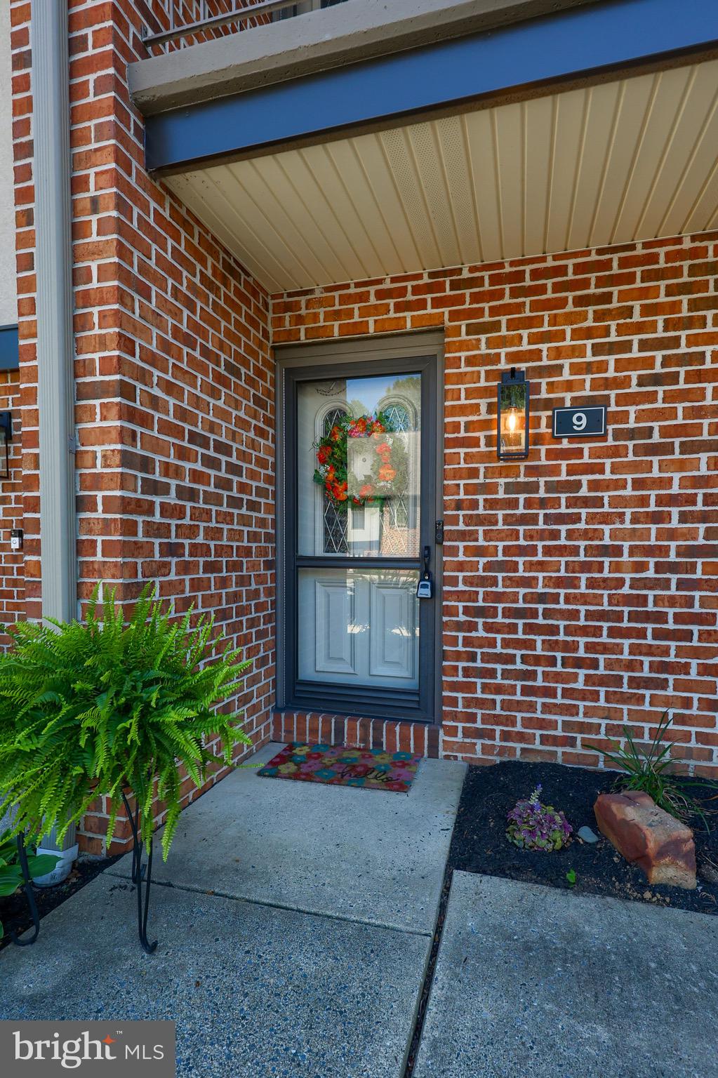 9 AMBERLY WAY