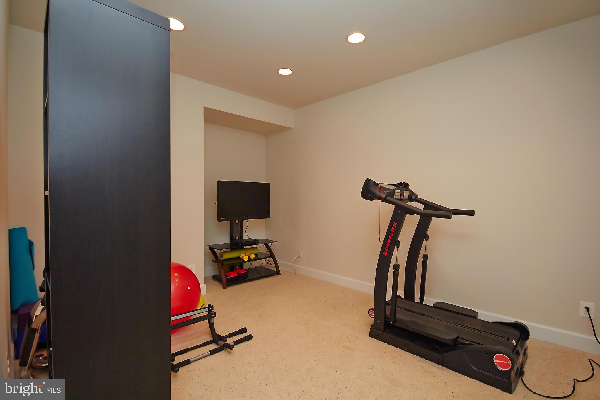 MAYFIELD TRACE - Residential