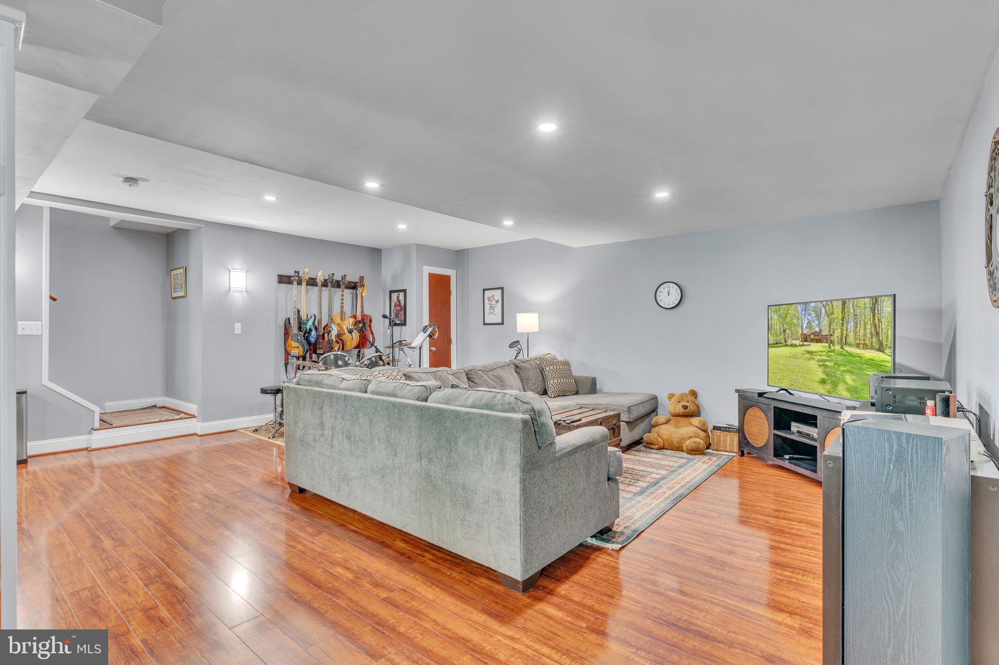 FRIENDSHIP WOODS - Residential