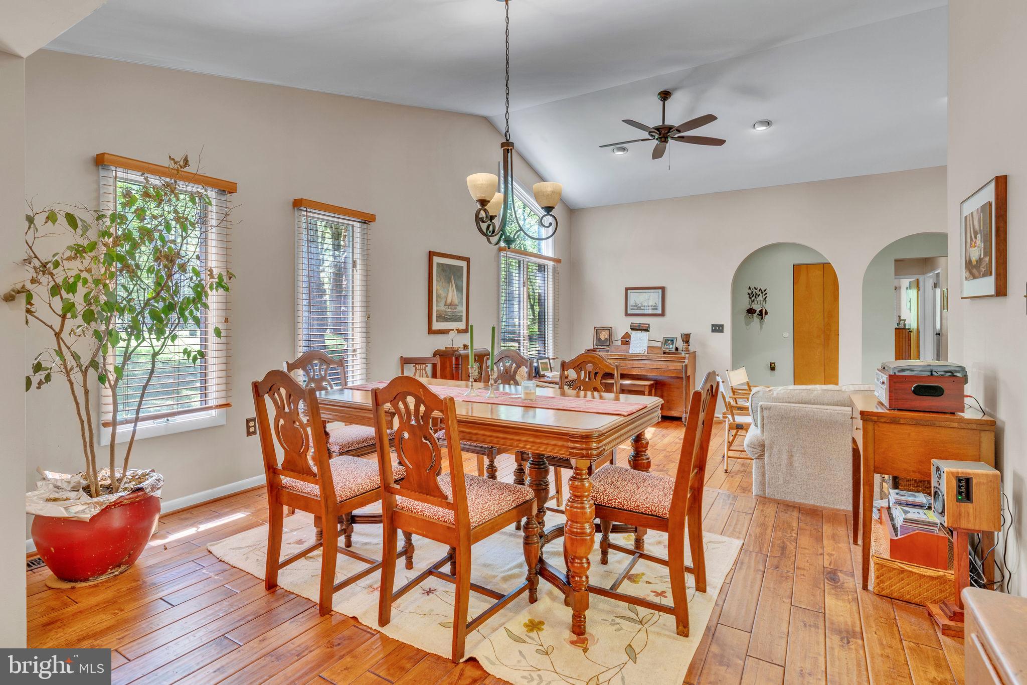 FRIENDSHIP WOODS - Residential