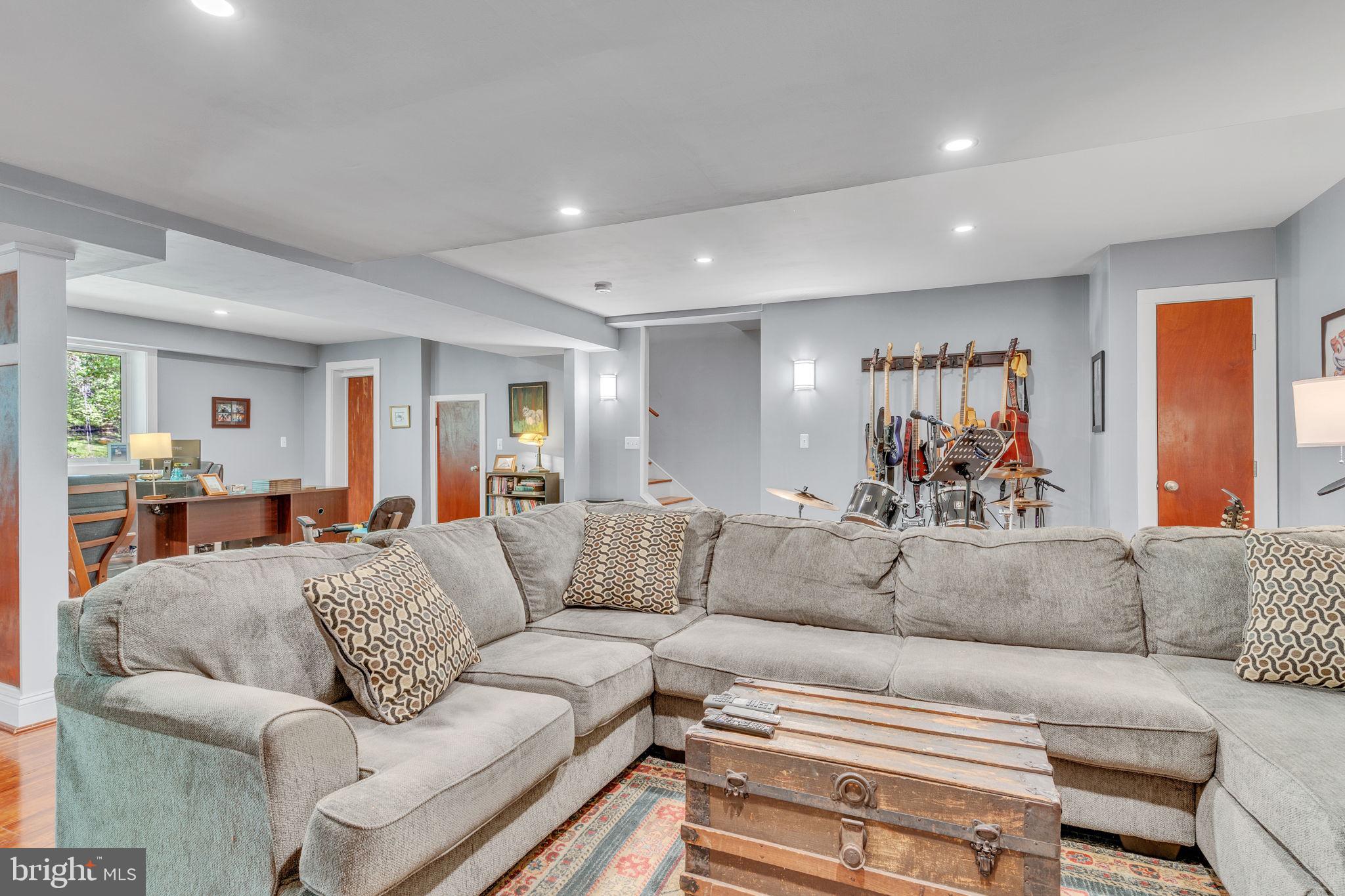 FRIENDSHIP WOODS - Residential