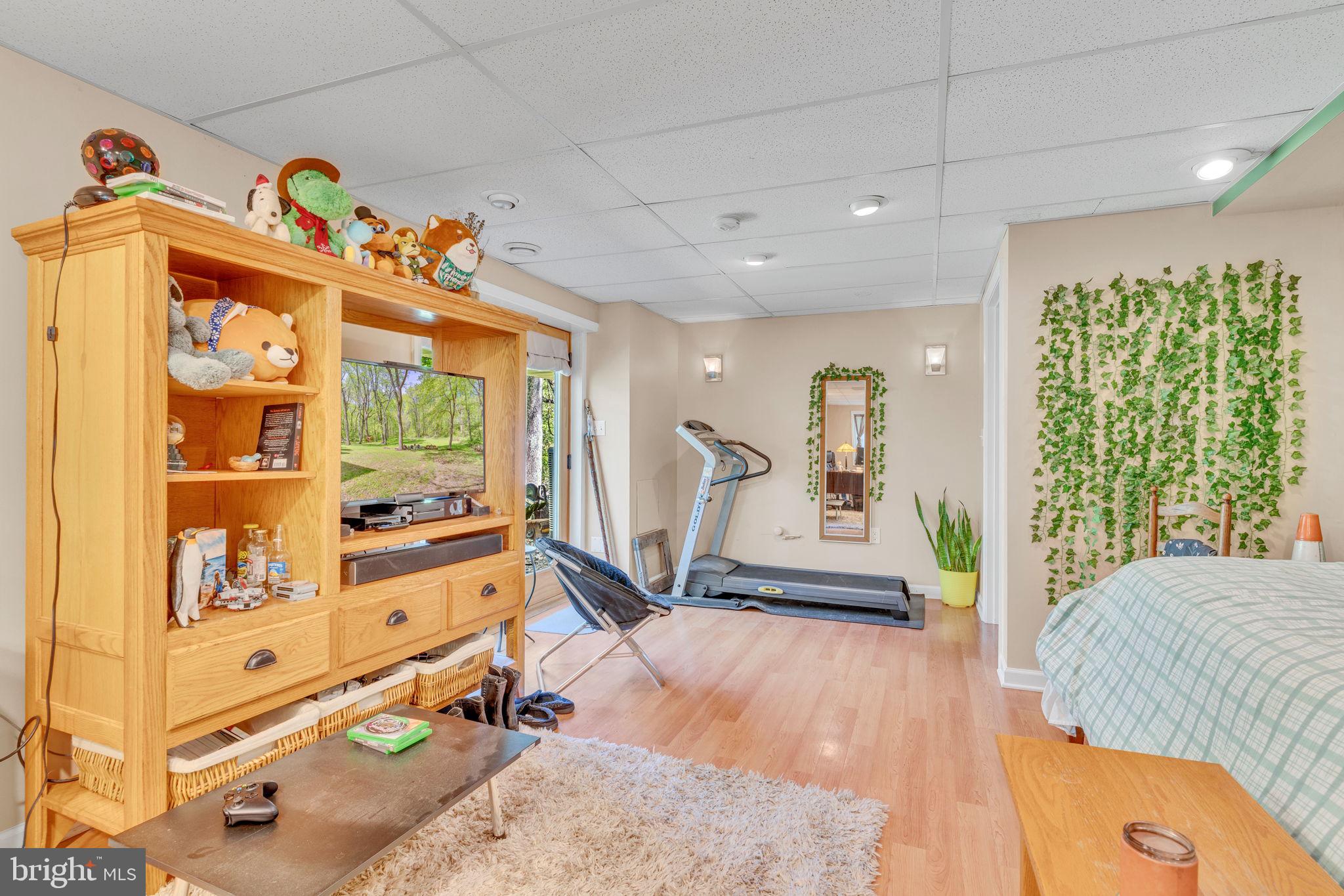 FRIENDSHIP WOODS - Residential