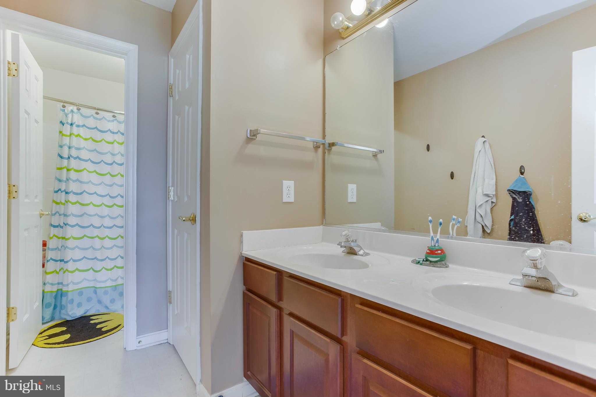 STAFFORD LAKES VILLAGE - Residential