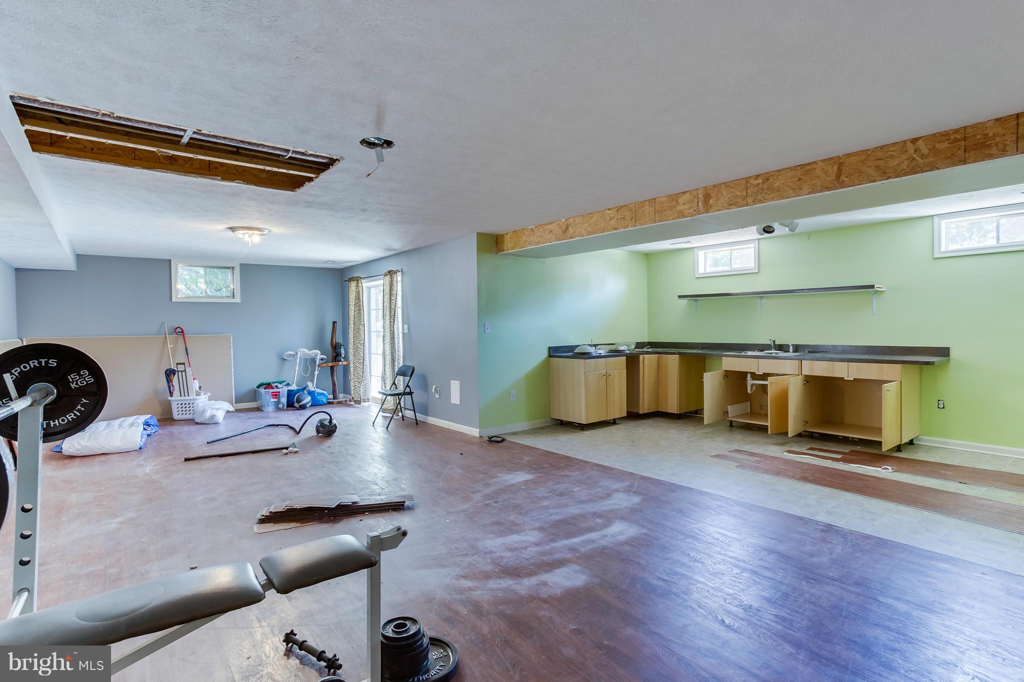 STAFFORD LAKES VILLAGE - Residential