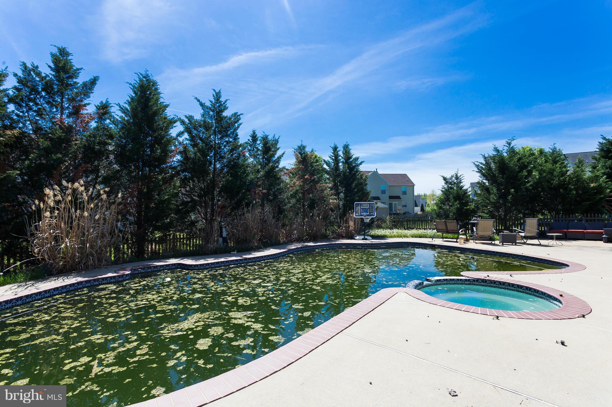 STAFFORD LAKES VILLAGE - Residential