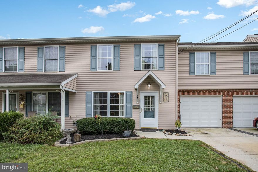 This 3 bedroom, 2.5 bathroom home is located near restaurants and shopping and is close to 81 and other highways. When you first walk in the door you will notice the spacious living room. Then the dining area is through the hallway. The kitchen opens up to the dining area and provides access to the back patio. The first floor also has a half bathroom and laundry. Upstairs you will find the master bedroom that has a full bathroom. There are two additional bedrooms on the second floor along with a full bathroom. The bedroom above the garage is huge! Attached is a 1 car garage. There is no HOA!