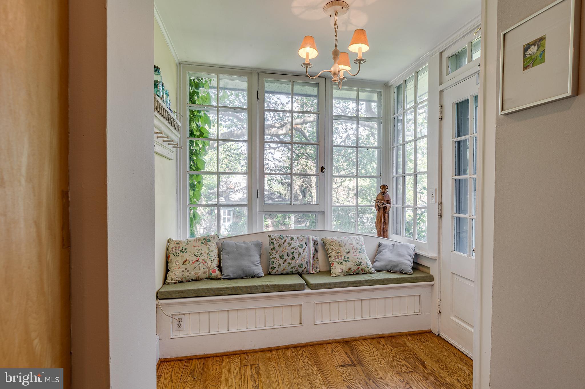 SCHOOL LANE HILLS - Residential