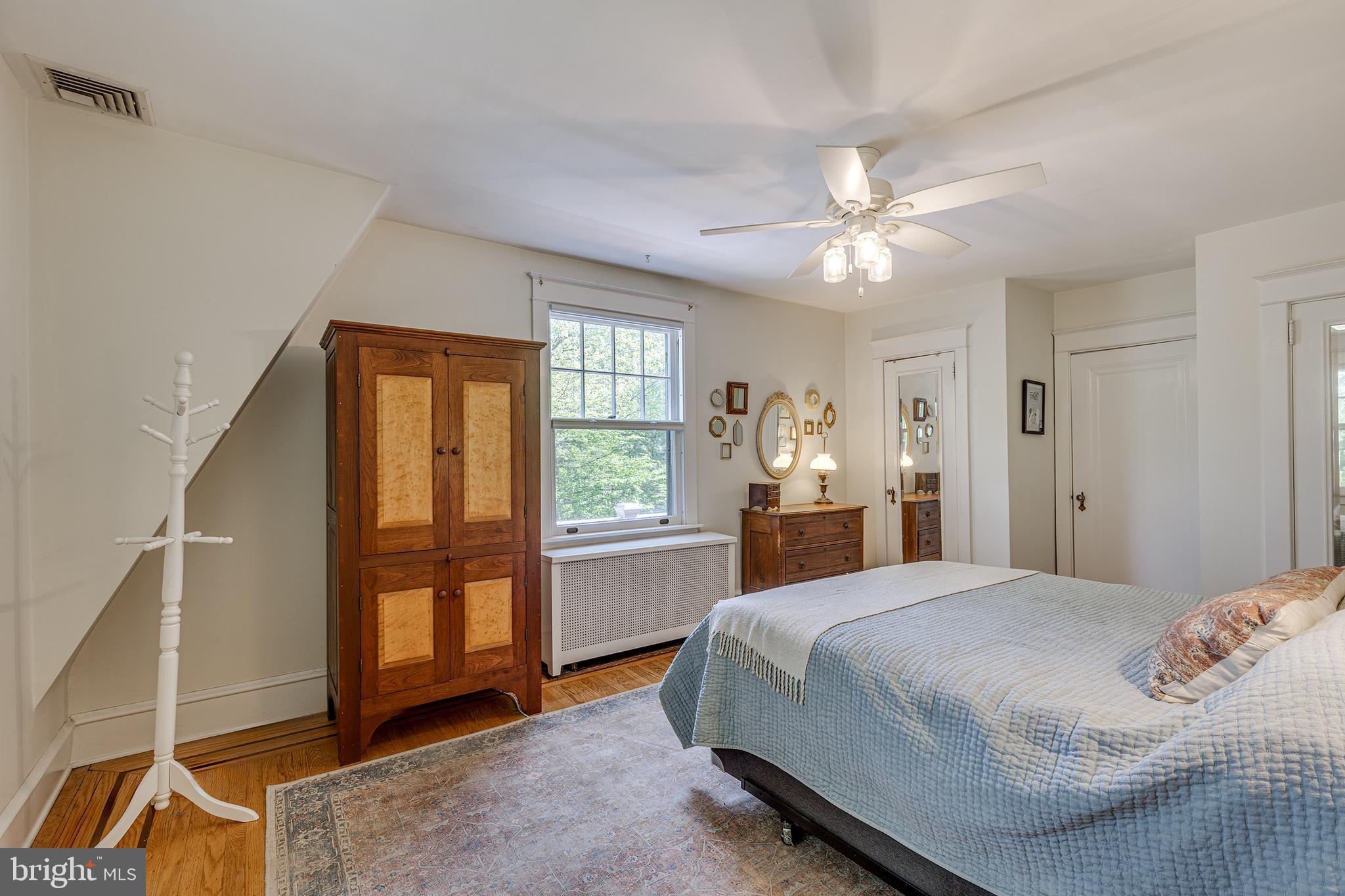 SCHOOL LANE HILLS - Residential