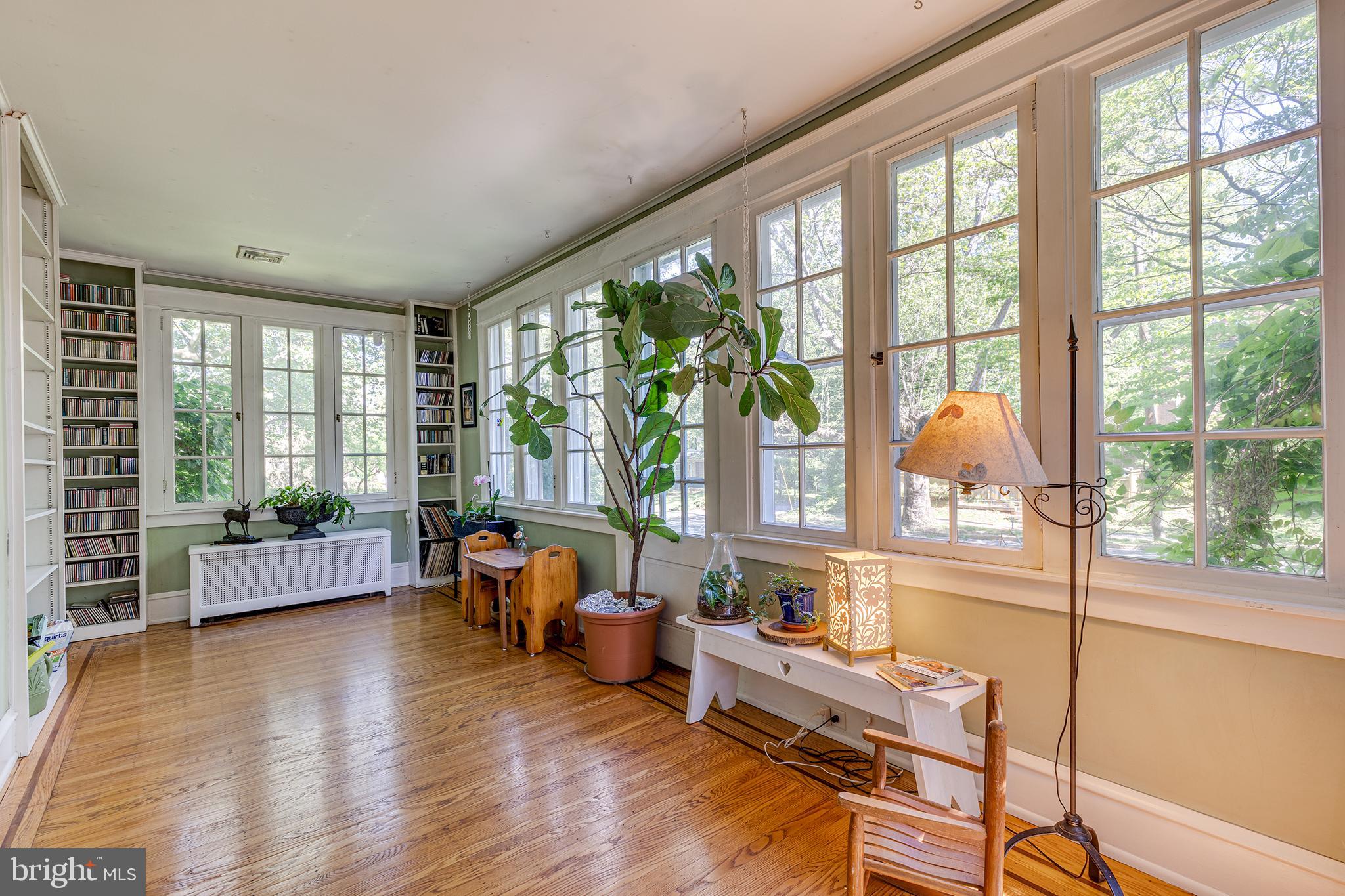 SCHOOL LANE HILLS - Residential