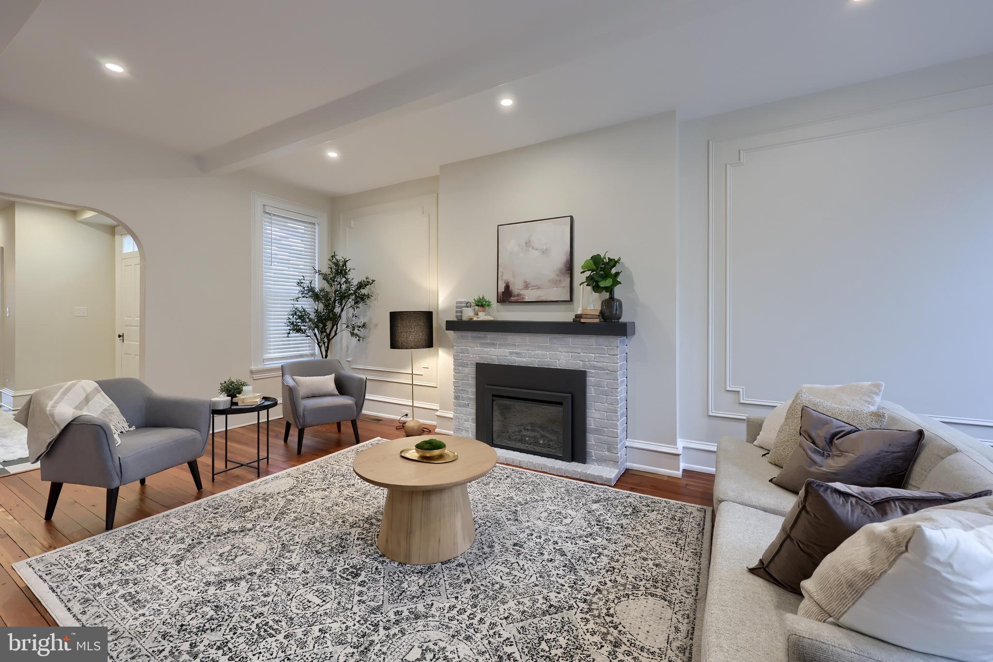 724 WALNUT STREET