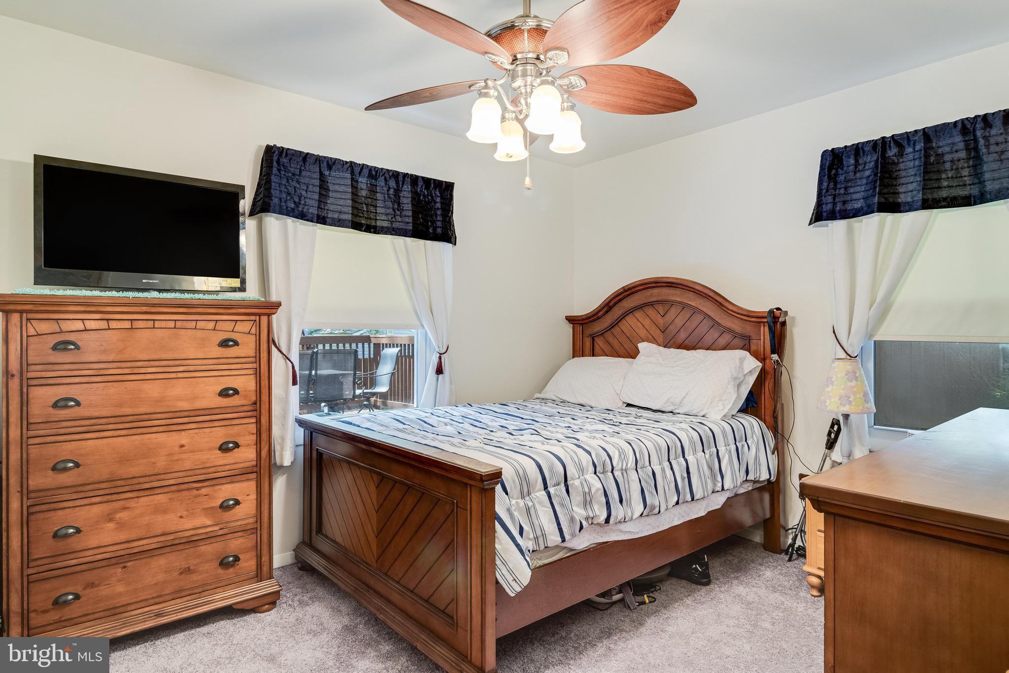 ST CHARLES - CARRINGTON - Residential