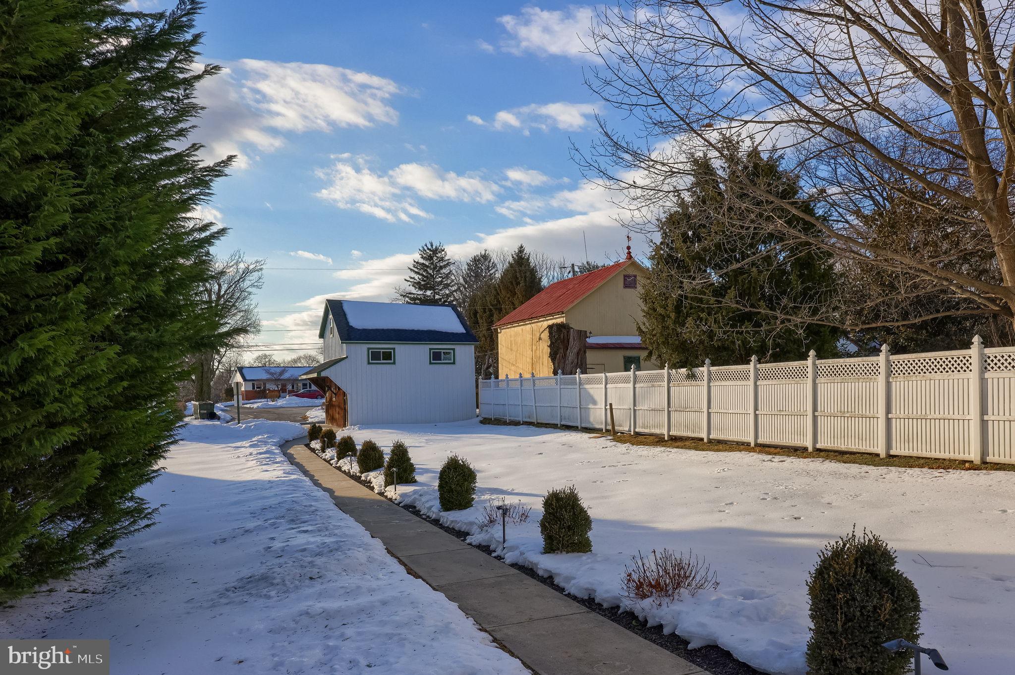 MANHEIM TWP - Commercial Sale