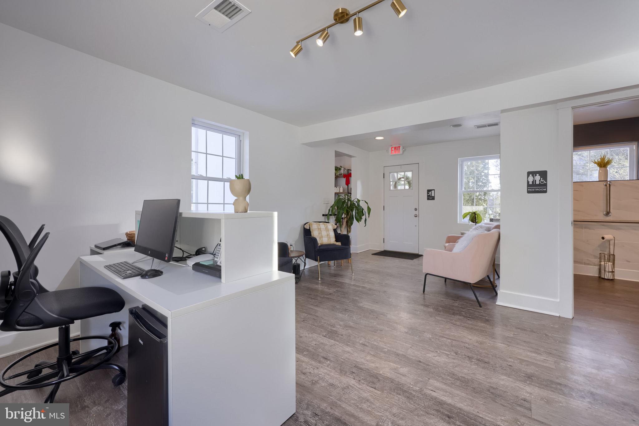 MANHEIM TWP - Commercial Sale