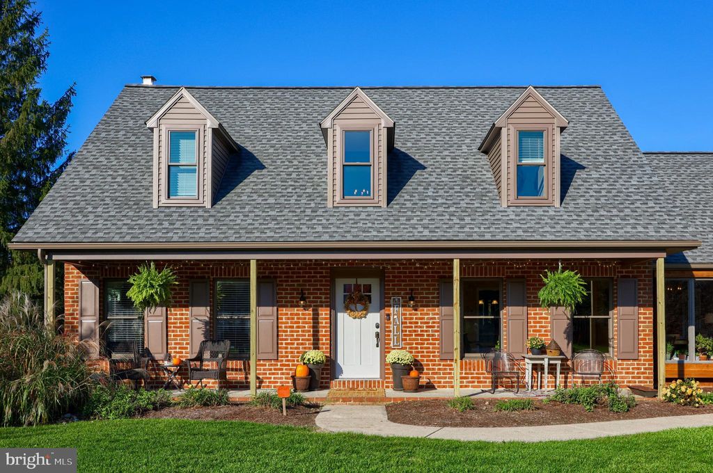 Photo of 65 Vanderbilt Drive, Brownstown, PA 17508 (MLS # PALA2042864)