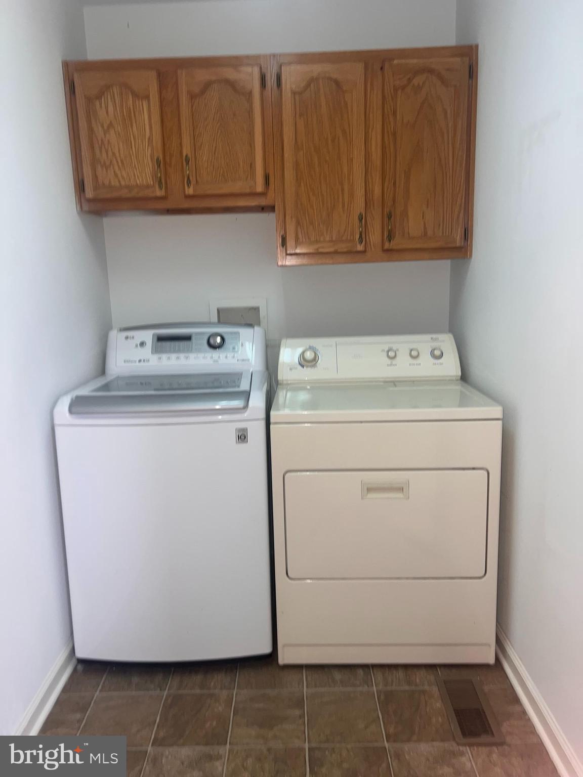 BRIAR RUN - Residential Lease