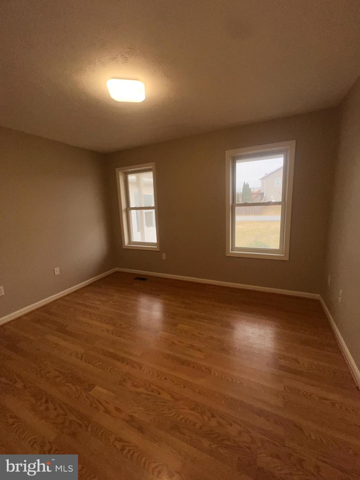 BRIAR RUN - Residential Lease