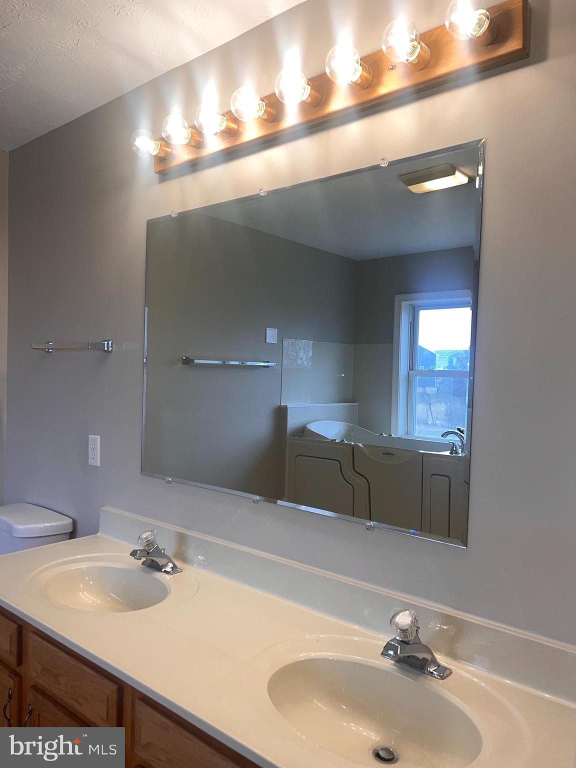 BRIAR RUN - Residential Lease