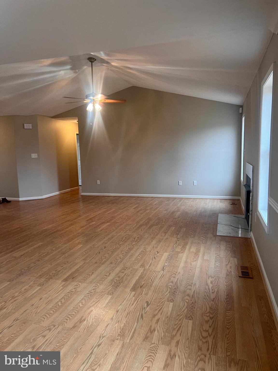 BRIAR RUN - Residential Lease